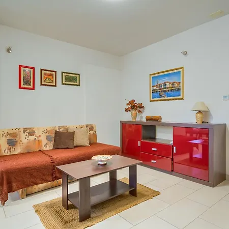A Comfortable W Balcony 4 Min Walk To Daire *